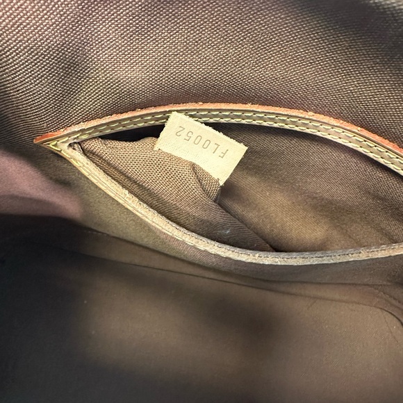 Louis Vuitton Monogram Satchel - Picture 4 of 17